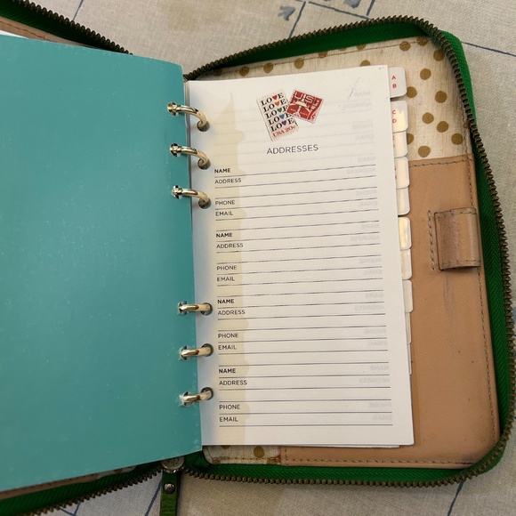 Kate Spade Wellesley Planner - Picture 3 of 8